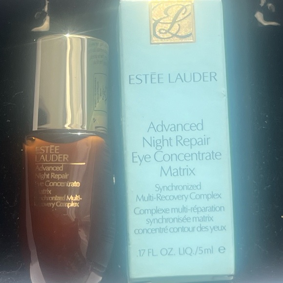Estee Lauder Other - Estée Lauder Advanced night repair